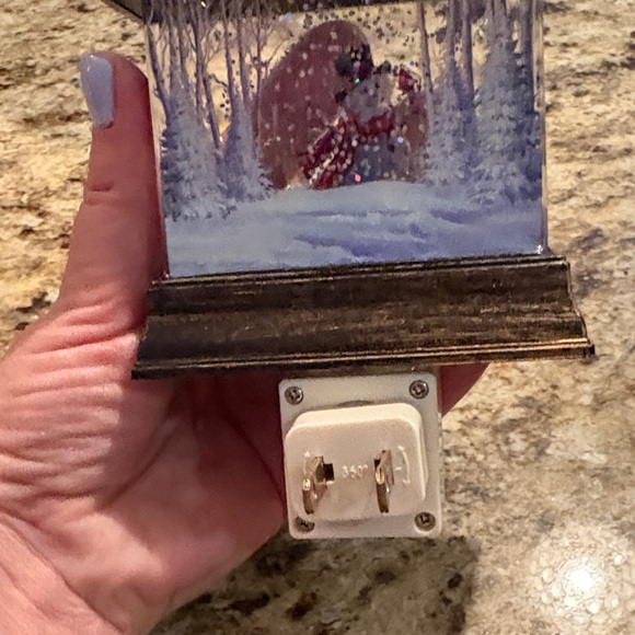 Snowman Holiday Night Light - Picture 3 of 5